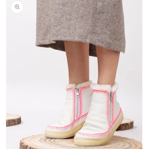 Free people NWT Laidback London Setsu Crochet Side Zip Ankle Boot White Warmlove - Picture 2 of 12